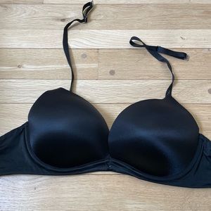 Biofit convertible black 34dd Victoria’s Secret